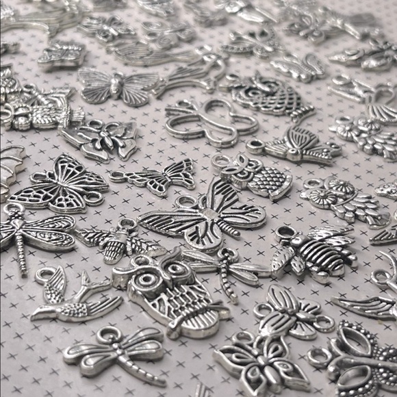 35 pc Flying Things Charms Pendants Bracelets & Jump Rings Bundle Jewelry Making - Picture 9 of 13